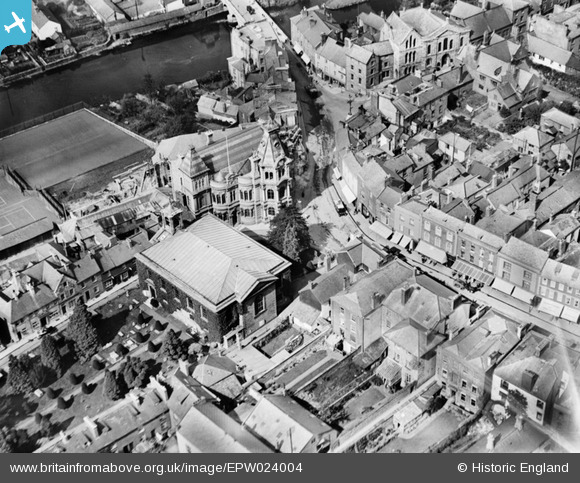 The Town Hall and St George's Church, Tiverton, 1928 - Britain from Above