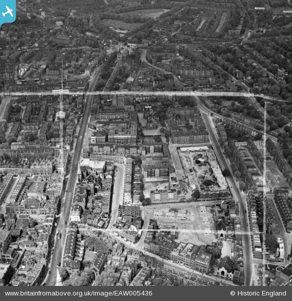 EAW005436 ENGLAND (1947). Upper Street, flats under construction at ...