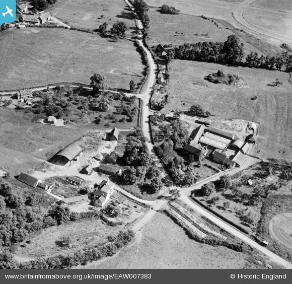 eaw007383 ENGLAND (1947). The village, Throckmorton, 1947 Britain
