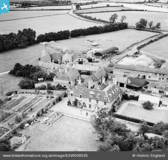 eaw008535 ENGLAND (1947). Manor House and Farm, Sudborough, 1947
