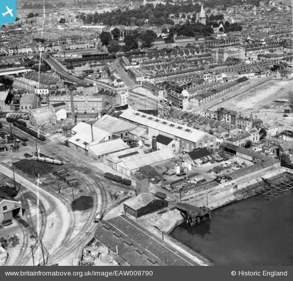 EAW008790 ENGLAND (1947). Engineering Works at Coal Barge Dock off ...