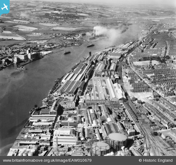 EAW010679 ENGLAND (1947). Vickers-Armstrongs Ltd Elswick Works and ...