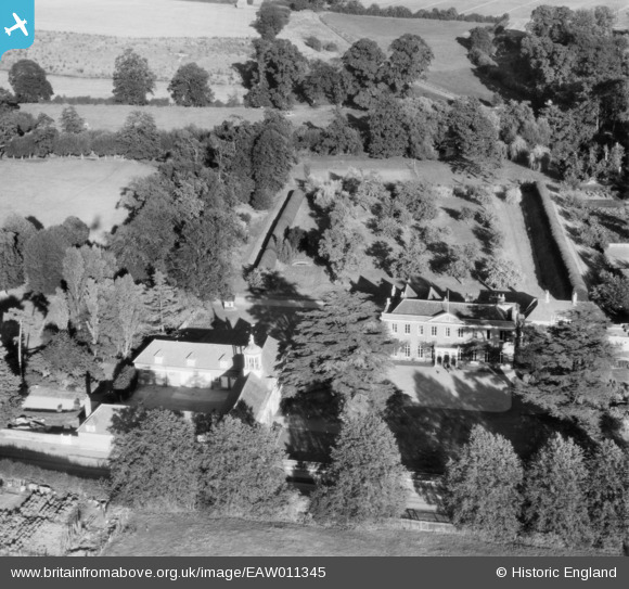 EAW011345 ENGLAND (1947). The Lordship, Much Hadham, 1947 Britain