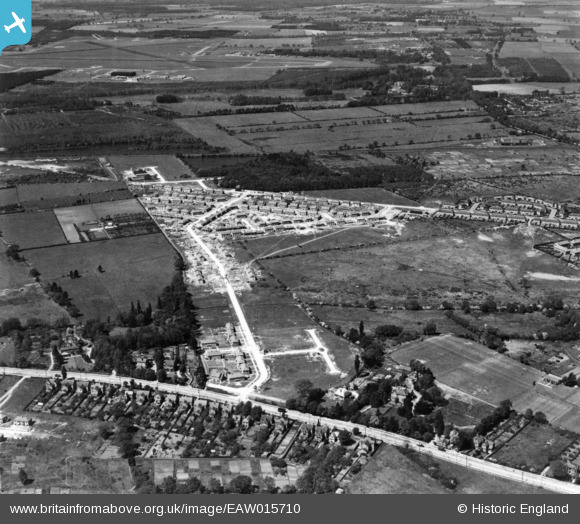 eaw015710 ENGLAND (1948). New housing under construction at Boultham