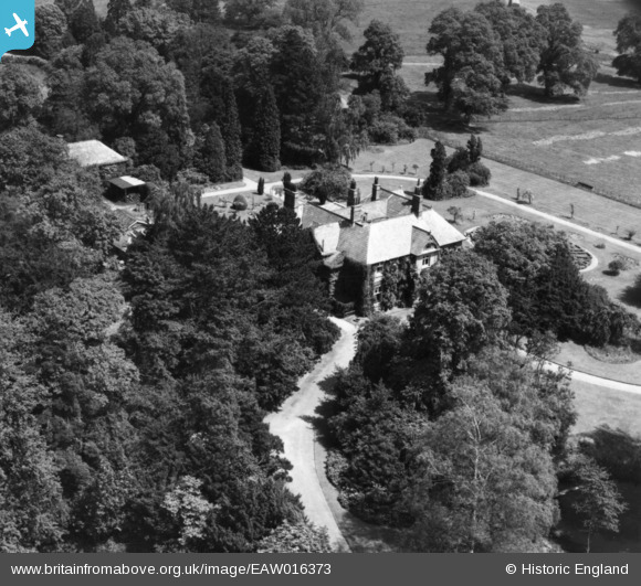 EAW016373 ENGLAND (1948). Ardencote, Claverdon, 1948. This image has