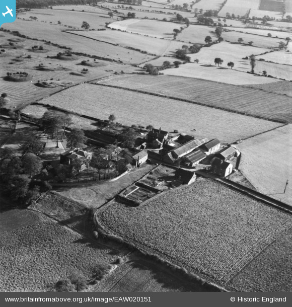 EAW020151 ENGLAND (1948). Emley Woodhouse, Emley, 1948. This image has been produced from a