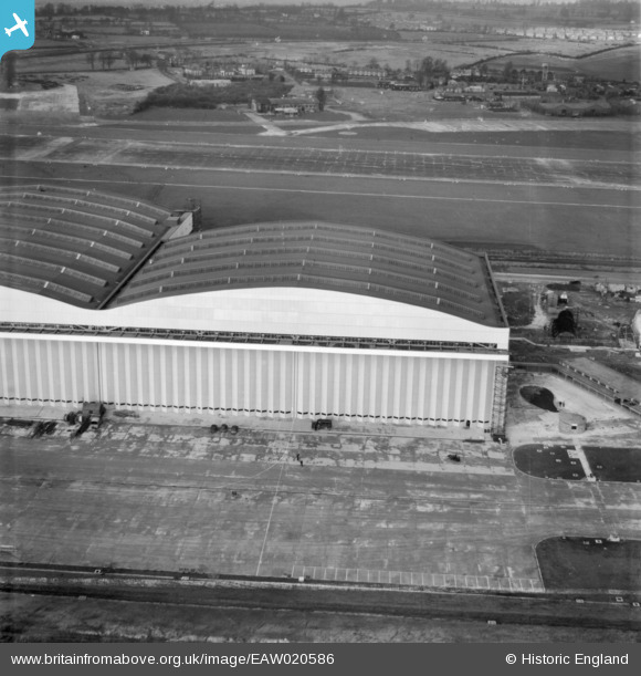 Eaw020586 ENGLAND (1948). The Aircraft Assembly Hall (Brabazon Hangar ...