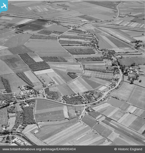 EAW030404 ENGLAND (1950). Croft Road, Back Drove and Plaw Field, Upwell