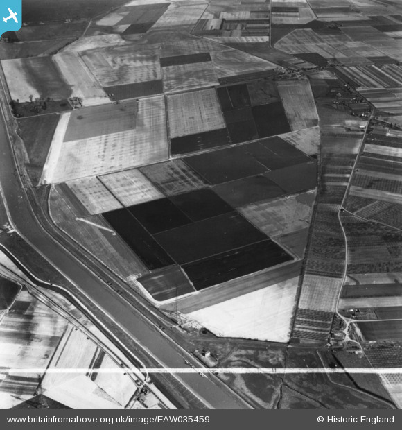 EAW035459 ENGLAND (1951). Fenland between the River Nene and Flower