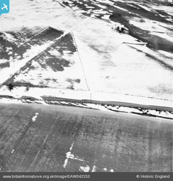 EAW042153 ENGLAND (1952). High Street Brow (A345 now A346) covered in ...