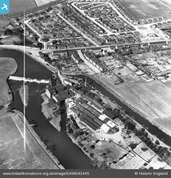 EAW042445 ENGLAND (1952). The Fitton & Sons Low Woollen Mill and environs, Ravensthorpe, 1952