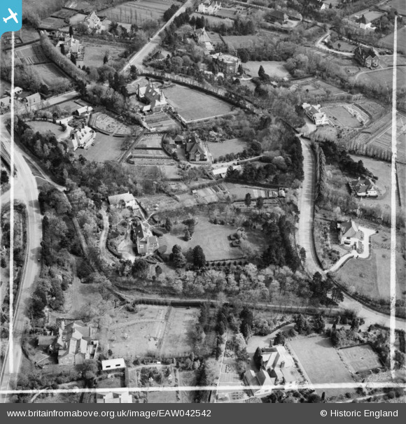 EAW042542 ENGLAND (1952). Private houses around Shore Lane and Croft Drive, Caldy, 1952. This