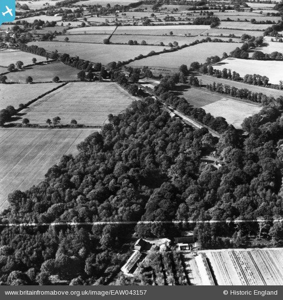 EAW043157 ENGLAND (1952). Cannon Copse and surrounding countryside