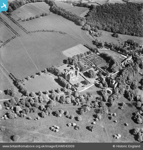 eaw043309 ENGLAND (1952). Hardwick Hall, Hardwick Park, 1952 Britain