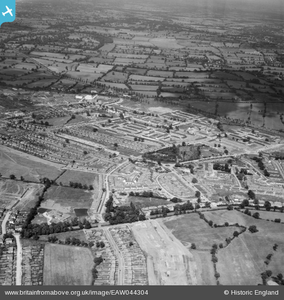 eaw044304 ENGLAND (1952). New housing under construction between ...