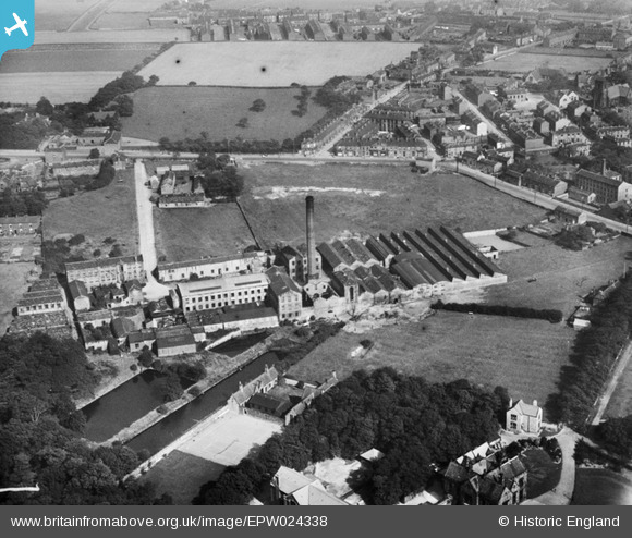 epw024338 ENGLAND (1928). The Victoria Shoddy Mills, Ossett, 1928 ...