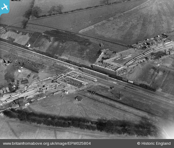 Epw025804 England (1929). New Bridge Under Construction At Edgware Way 