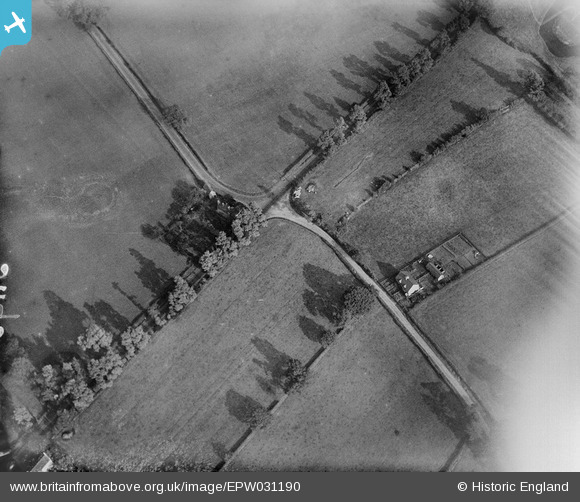 EPW031190 ENGLAND (1929). Crossroads on Watling Street by Ivy House and
