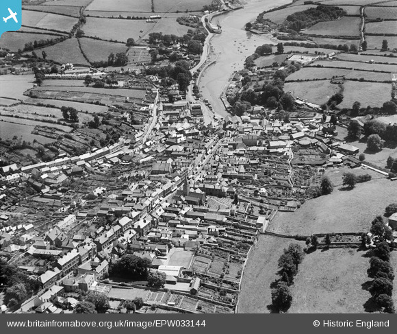 EPW033144 ENGLAND (1930). Fore Street and the Kingsbridge Estuary ...