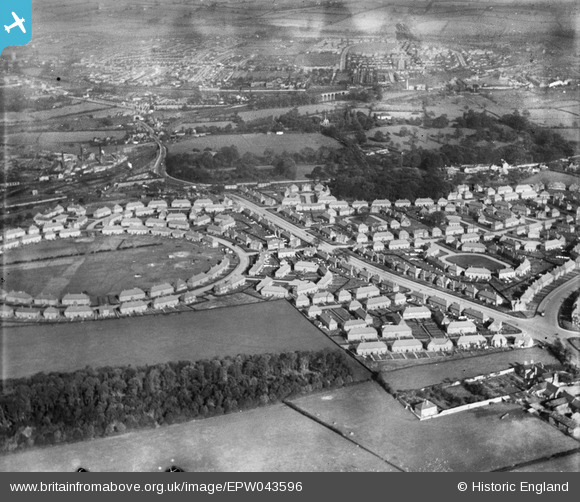 epw043596 ENGLAND (1933). Housing at Amesbury Circus and Bells Lane