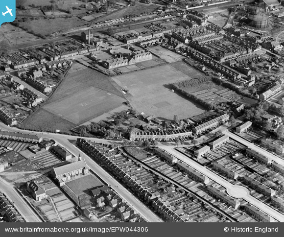 Photograph of Alma PH, Ponders End, Greater London. The main side