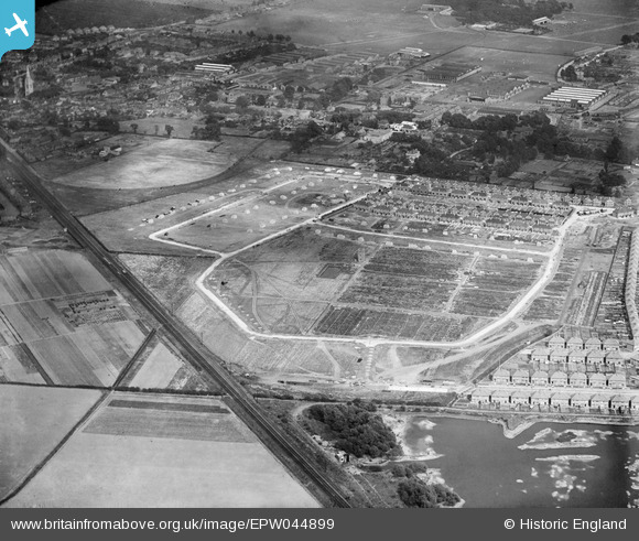 EPW044899 ENGLAND (1934). Construction of the Grosvenor Park Estate and ...