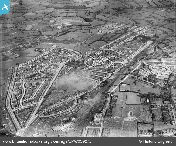 epw059271 ENGLAND (1938). Residential area off Flaxley Road, Gillscroft ...