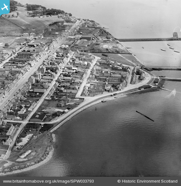 SPW033793 SCOTLAND (1930). Invergordon, general view, showing High ...