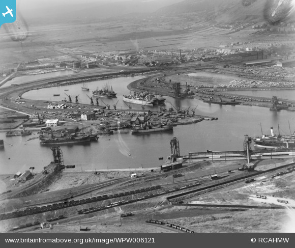 WPW006121 WALES (1921). View of Aberavon showing docks, oblique aerial ...
