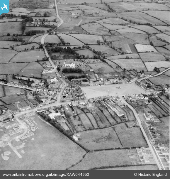 Xaw044953 Northern Ireland 1952 General View Crossmaglen Newry And Mourne Northern Ireland 1952 Oblique Aerial Photograph Taken Facing North East Britain From Above